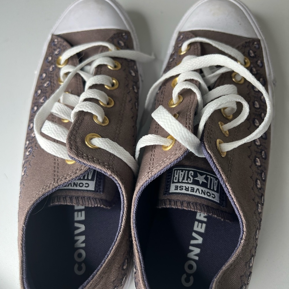 Converse Taupe and White Sneakers - Picture 4 of 9